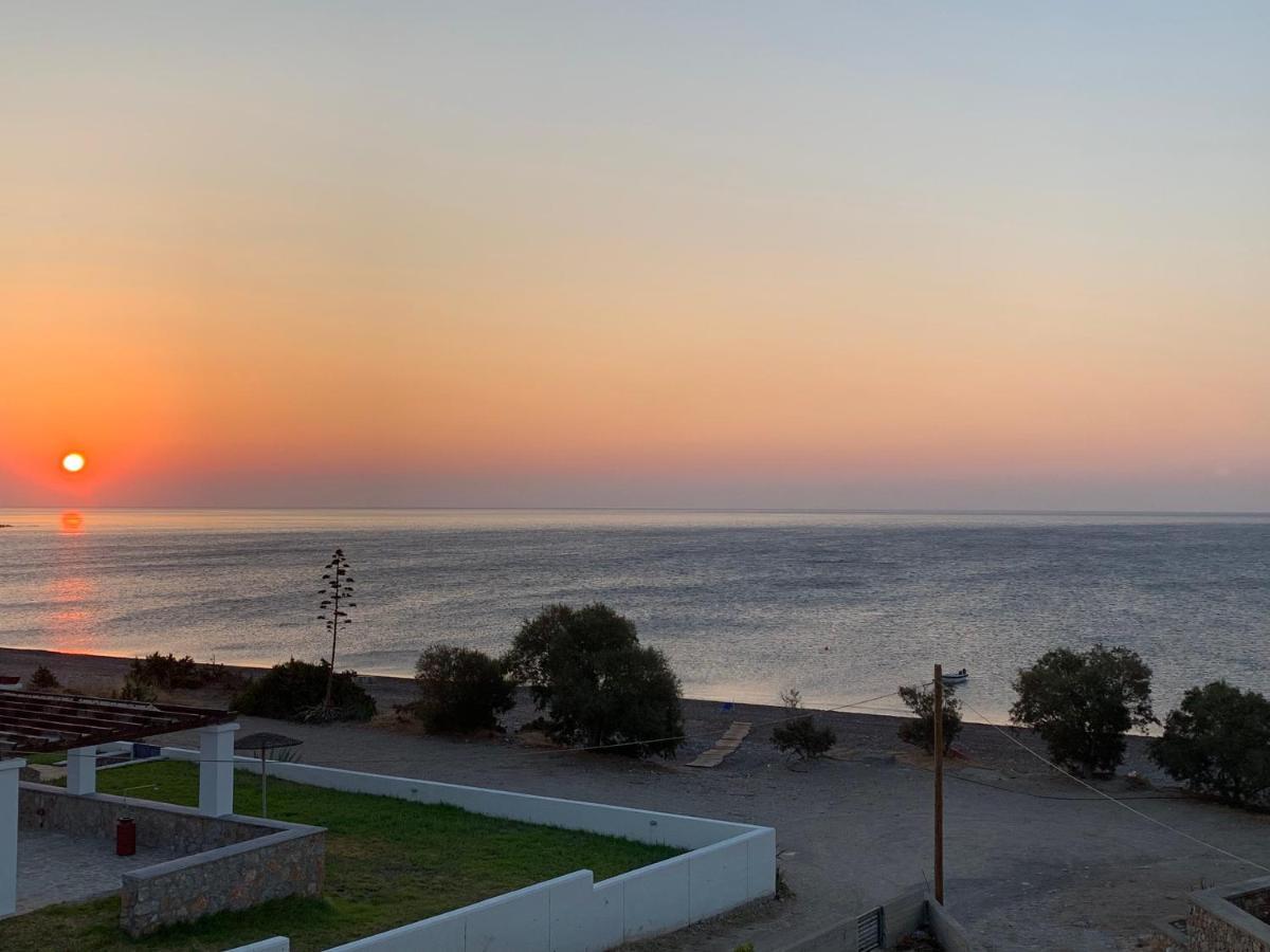 Helios Apartments - Beach Of Lakhania Eksteriør billede